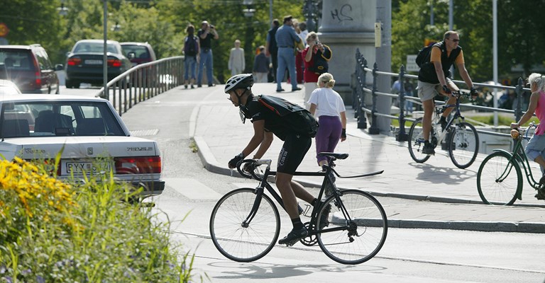 Lokal kommunikation för ökad cykelhjälmsanvändning